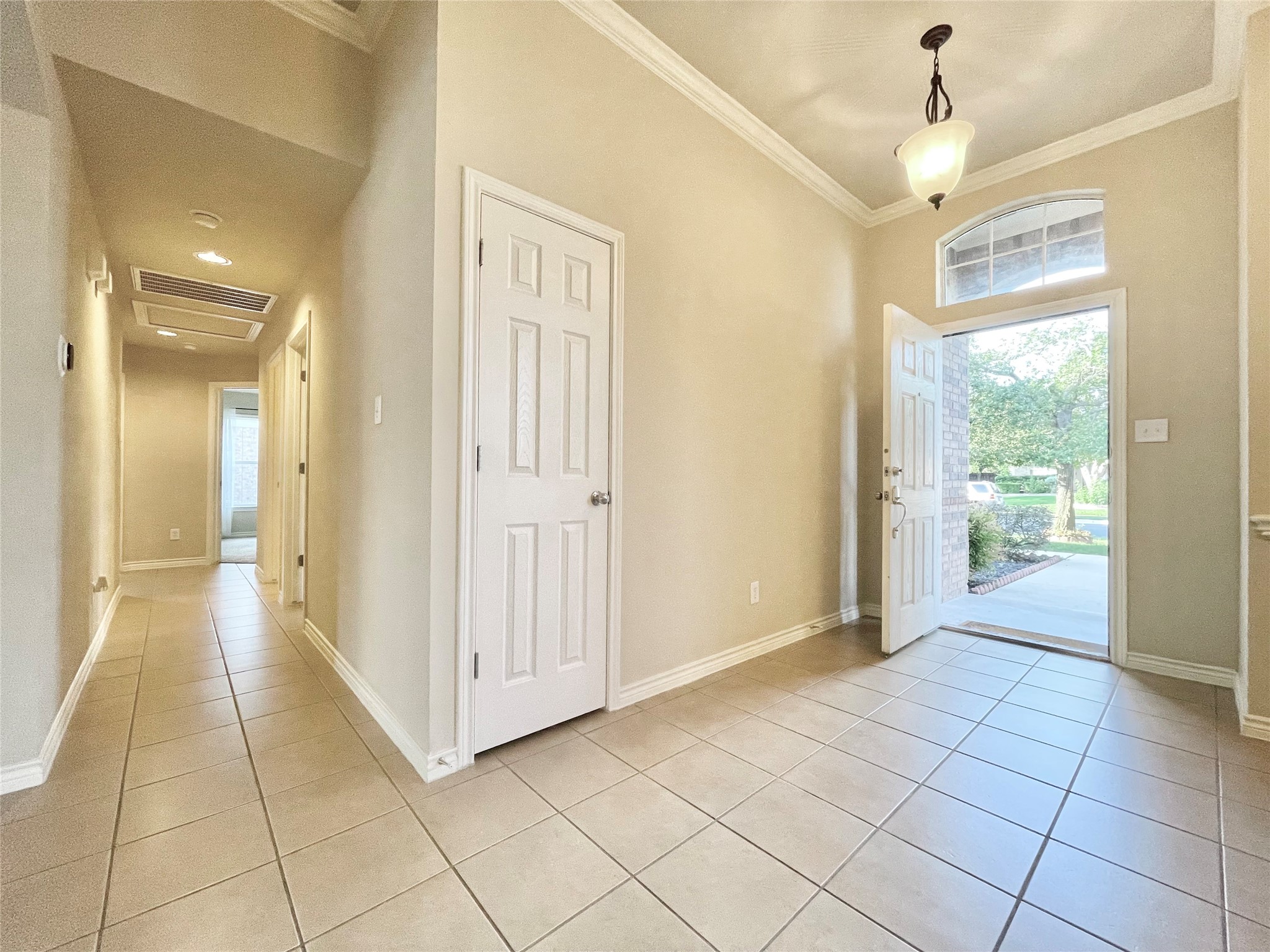 110 Nick Price Loop Round Rock, TX 78664 - Photo 6 of 40