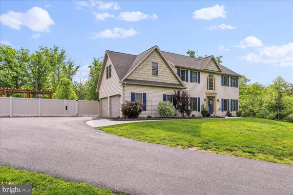 $539,000 | 287 North Lakewood Drive, Ridgeley, WV 26753