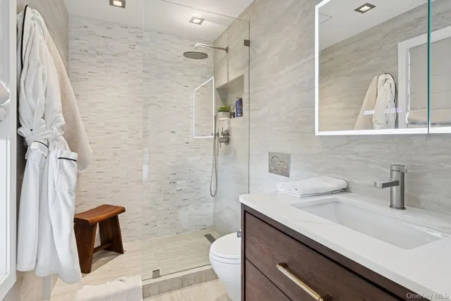 $275,000 | 30 Tanners Neck Lane, Westhampton, NY 11977