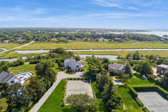 $275,000 | 30 Tanners Neck Lane, Westhampton, NY 11977