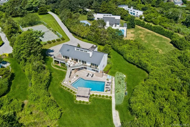 $275,000 | 30 Tanners Neck Lane, Westhampton, NY 11977