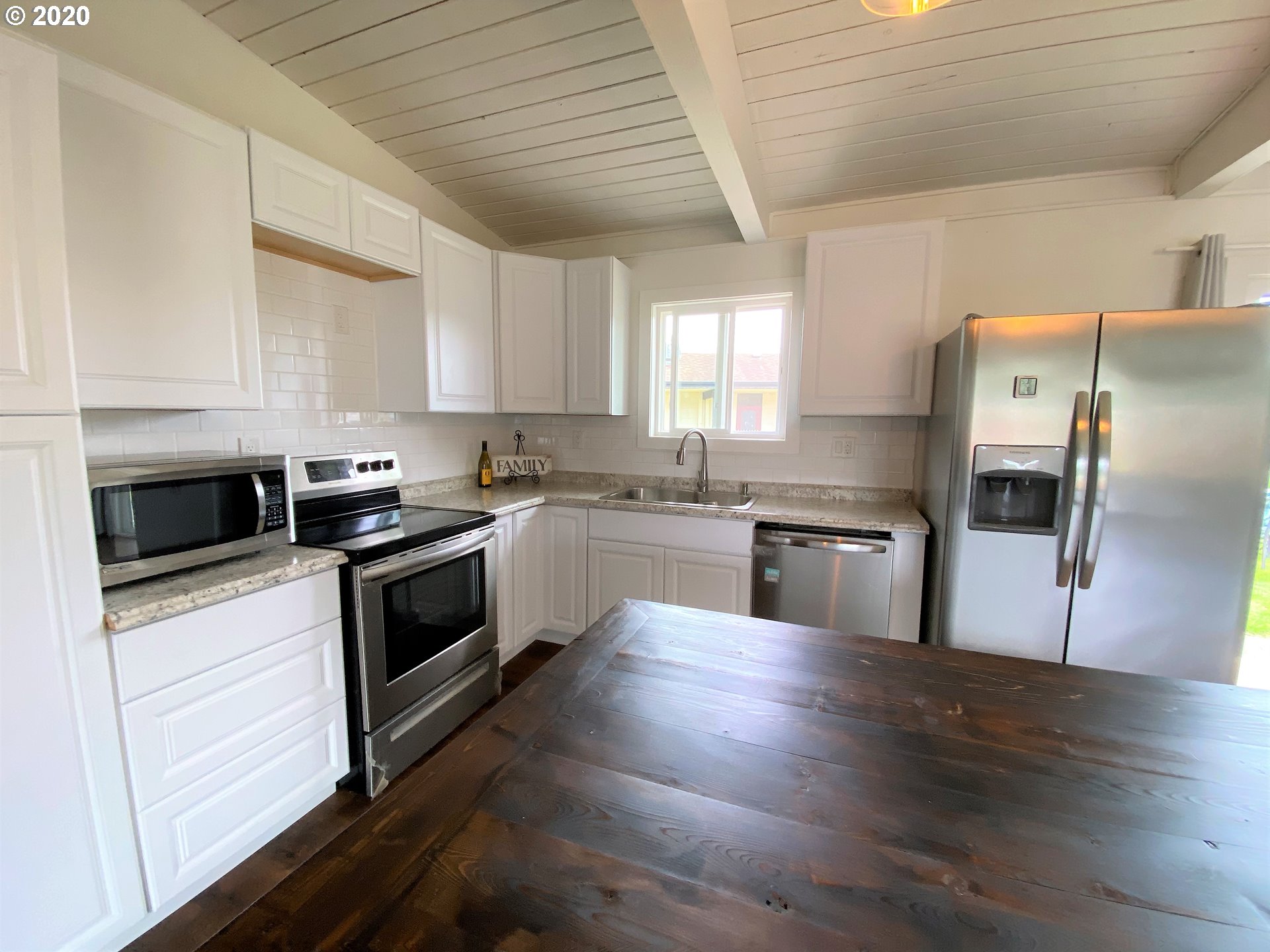2318 High Street Reedsport, OR 97467 - Photo 12 of 23 Gallery Image 12