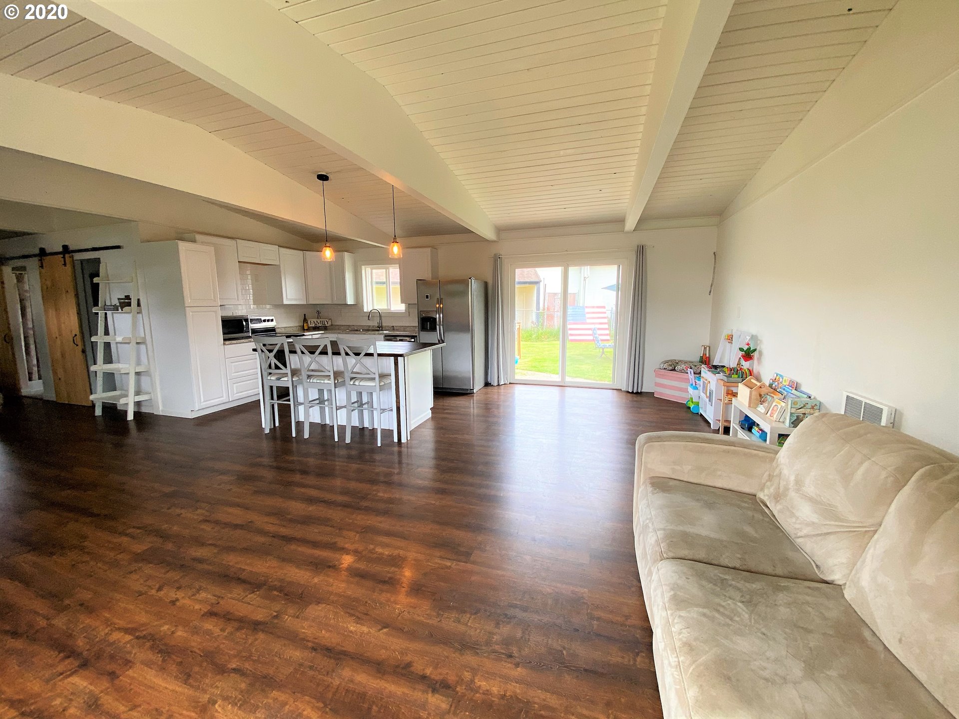 2318 High Street Reedsport, OR 97467 - Photo 9 of 23 Gallery Image 9