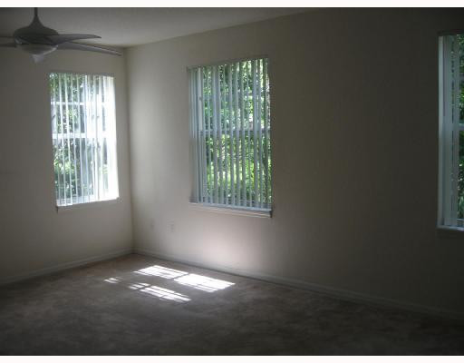 6832 West Sample Road, Unit B 29 Coral Springs, FL 33067 - Photo 3 of 15 Living Room