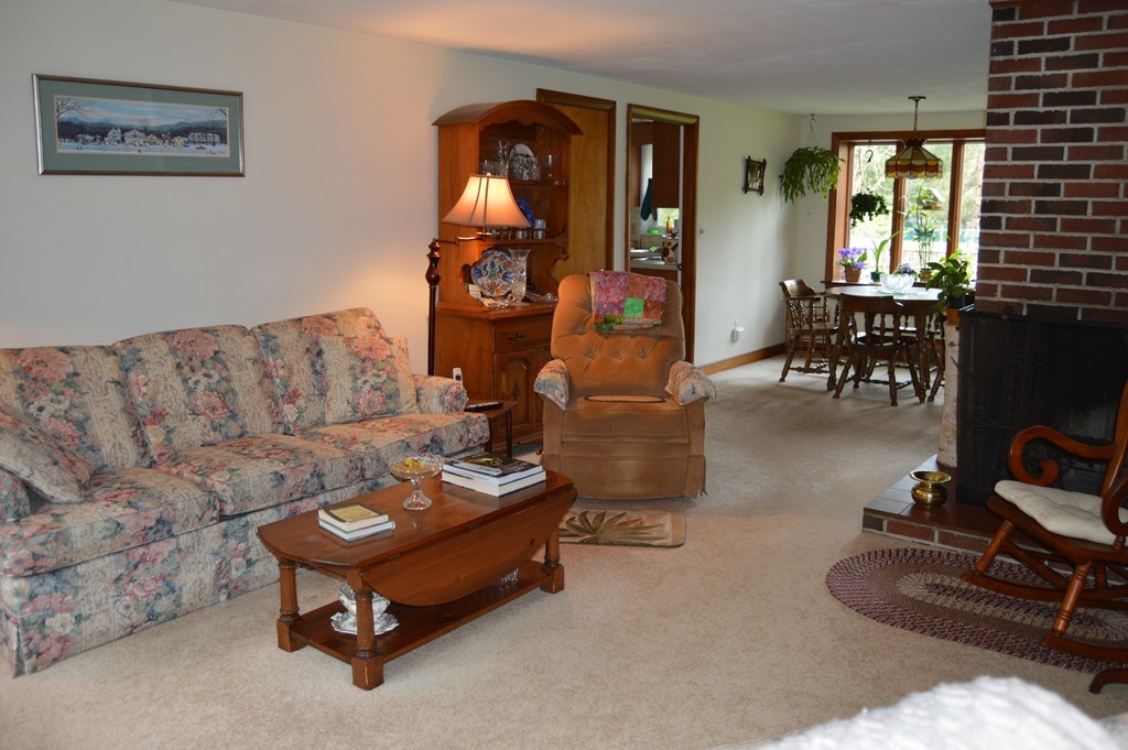 215 Pratts Mill Road Sudbury, MA 01776 - Photo 2 of 18