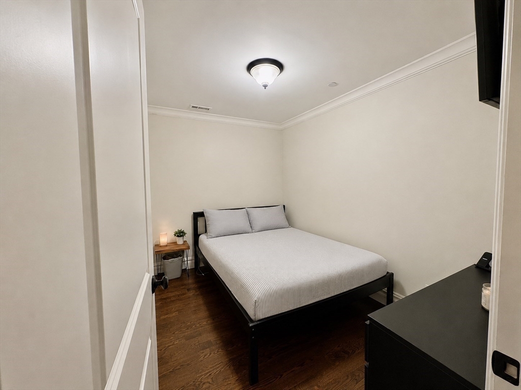 3 M Street, Unit 2 Boston, MA 02127 - Photo 15 of 20