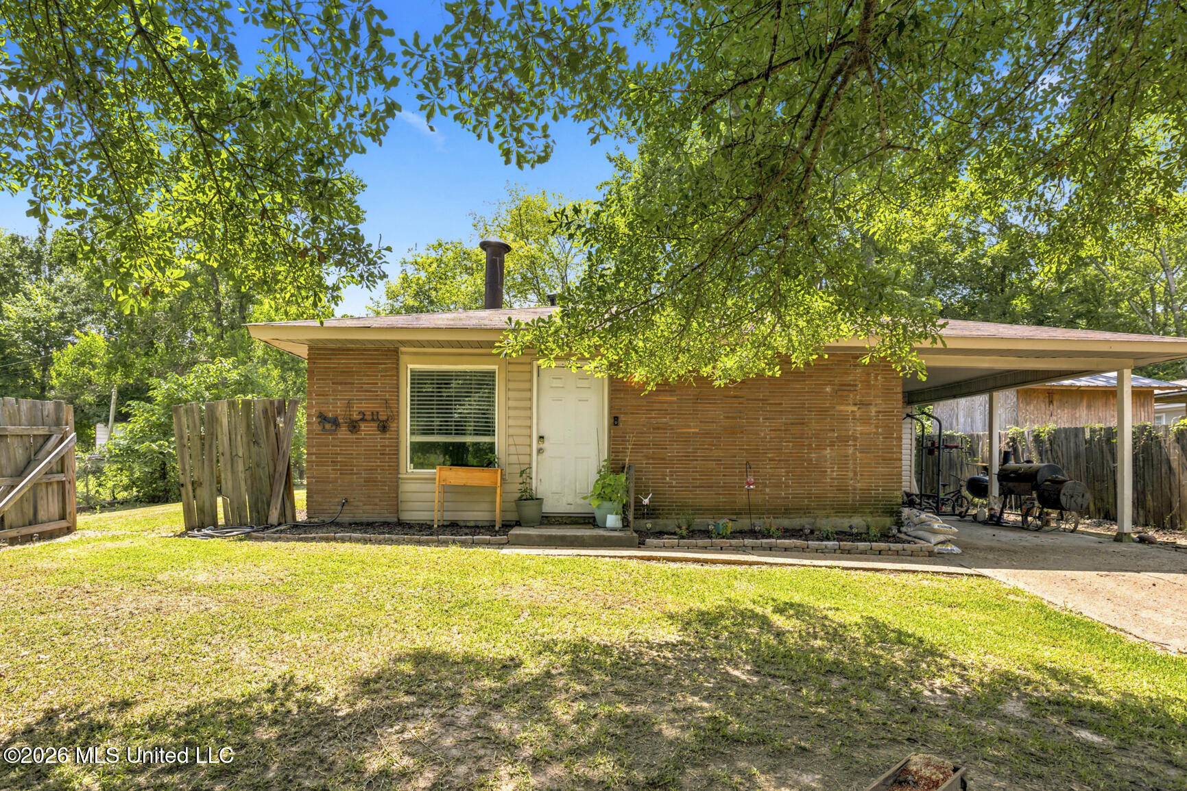 211 Baugh Street Pearl, MS 39208 - Photo 1 of 18 211 Baugh St-18