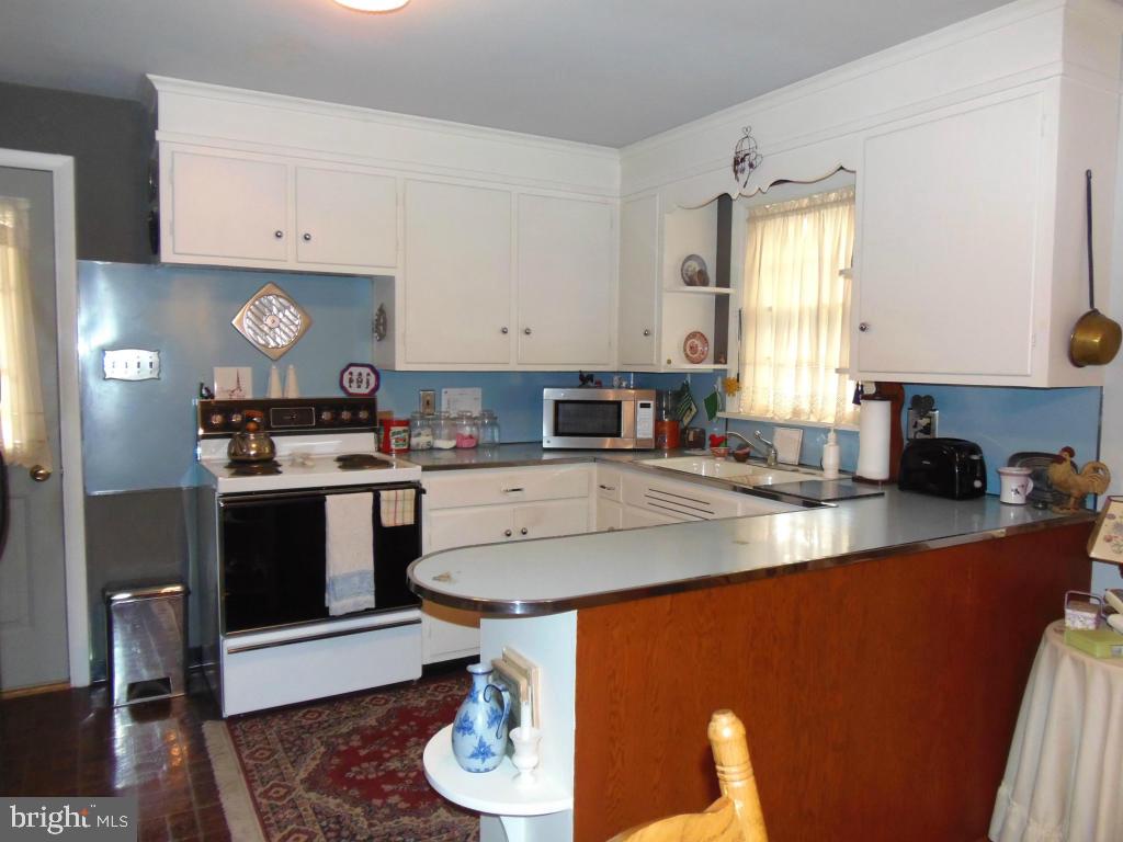 2502 Helena Road Lancaster, PA 17603 - Photo 3 of 12 Gallery Image 3