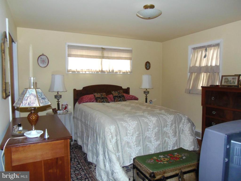 2502 Helena Road Lancaster, PA 17603 - Photo 7 of 12 Gallery Image 7