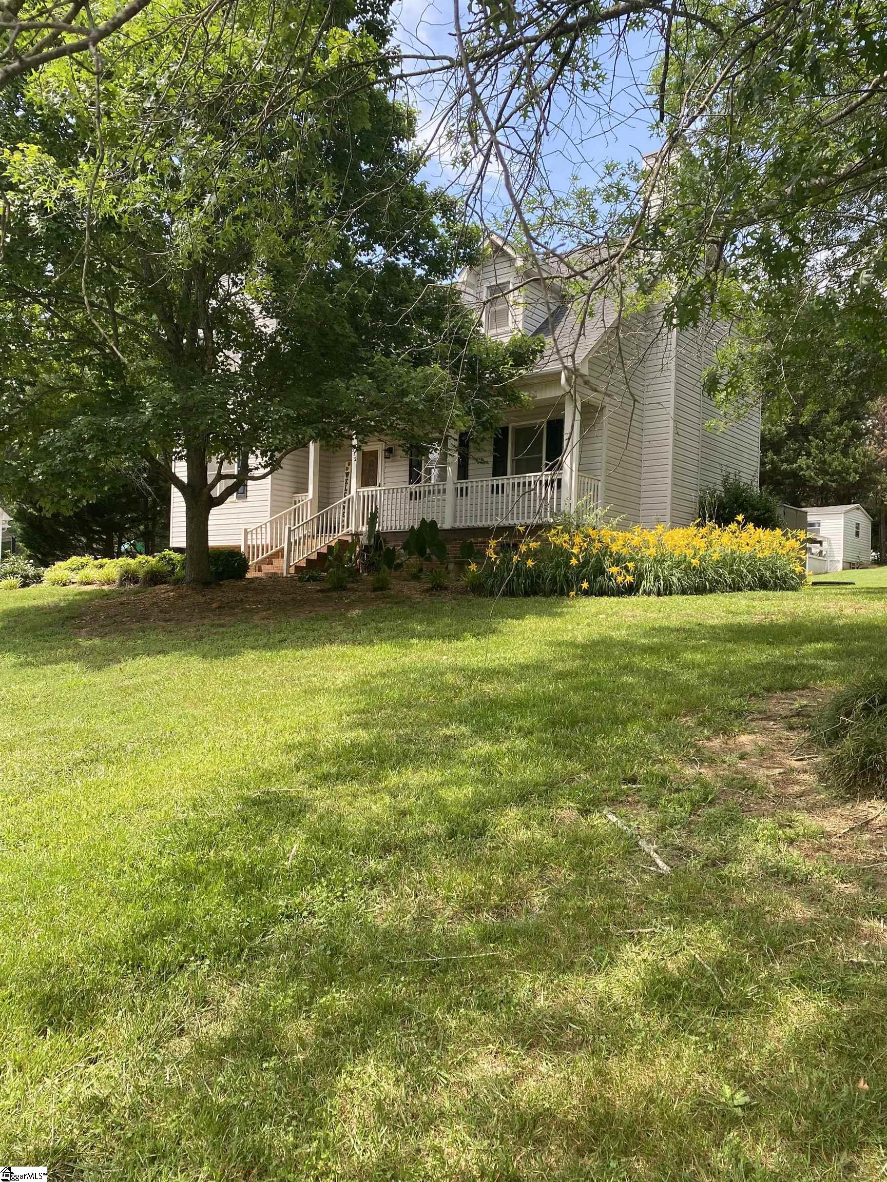 512 Hillandale Road Liberty, SC 29657 - Photo 3 of 36