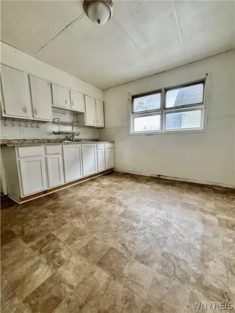 $1,200 | 2445 Bailey Avenue, Unit 2, Buffalo, NY 14215