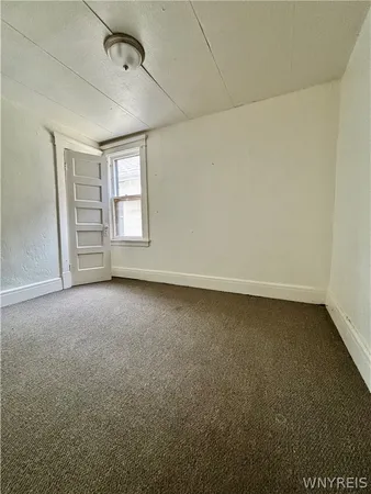 $1,000 | 2445 Bailey Avenue, Unit 2, Buffalo, NY 14215