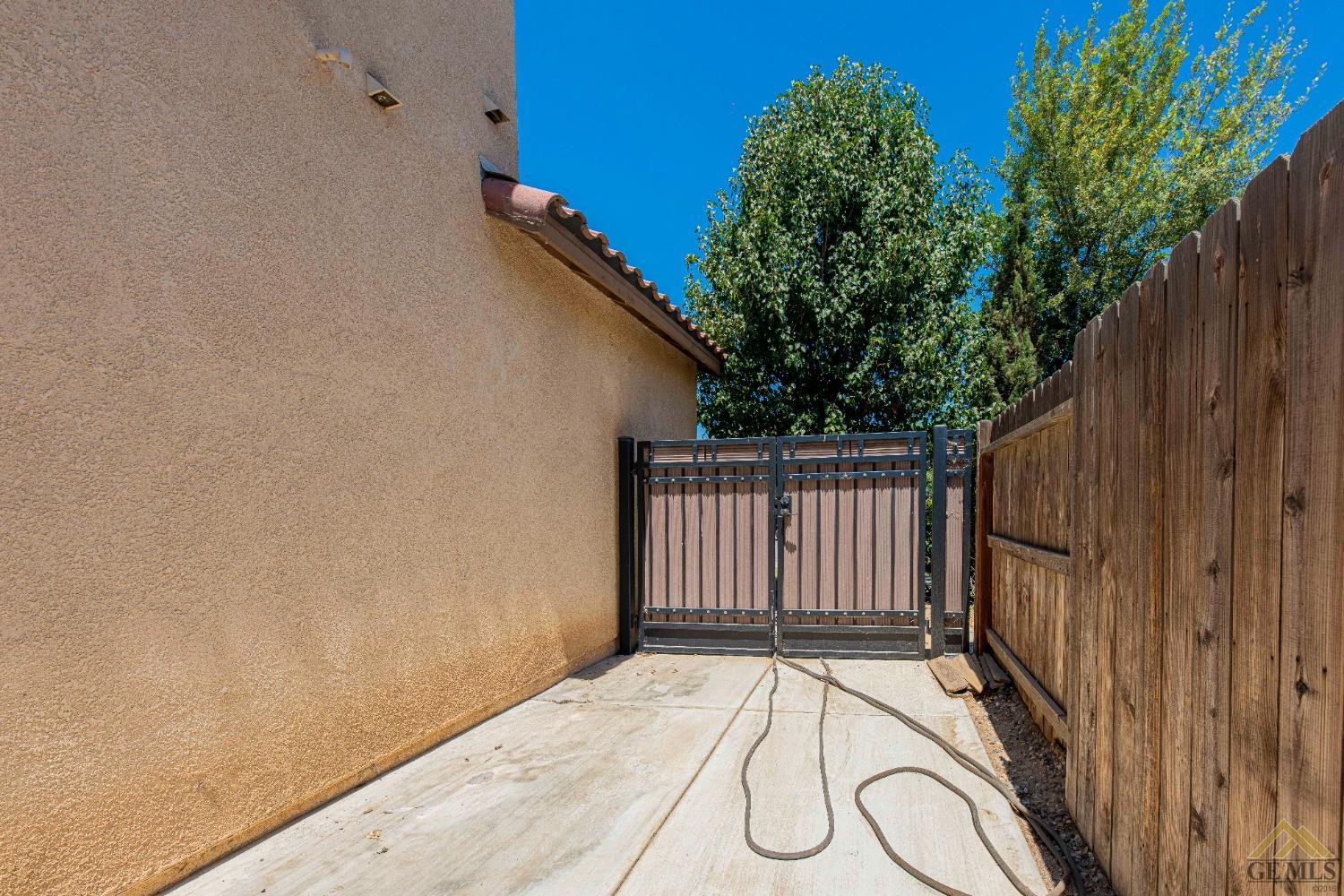 Undisclosed Address Bakersfield, CA 93314 - Photo 43 of 49 a view of small space with wooden fence