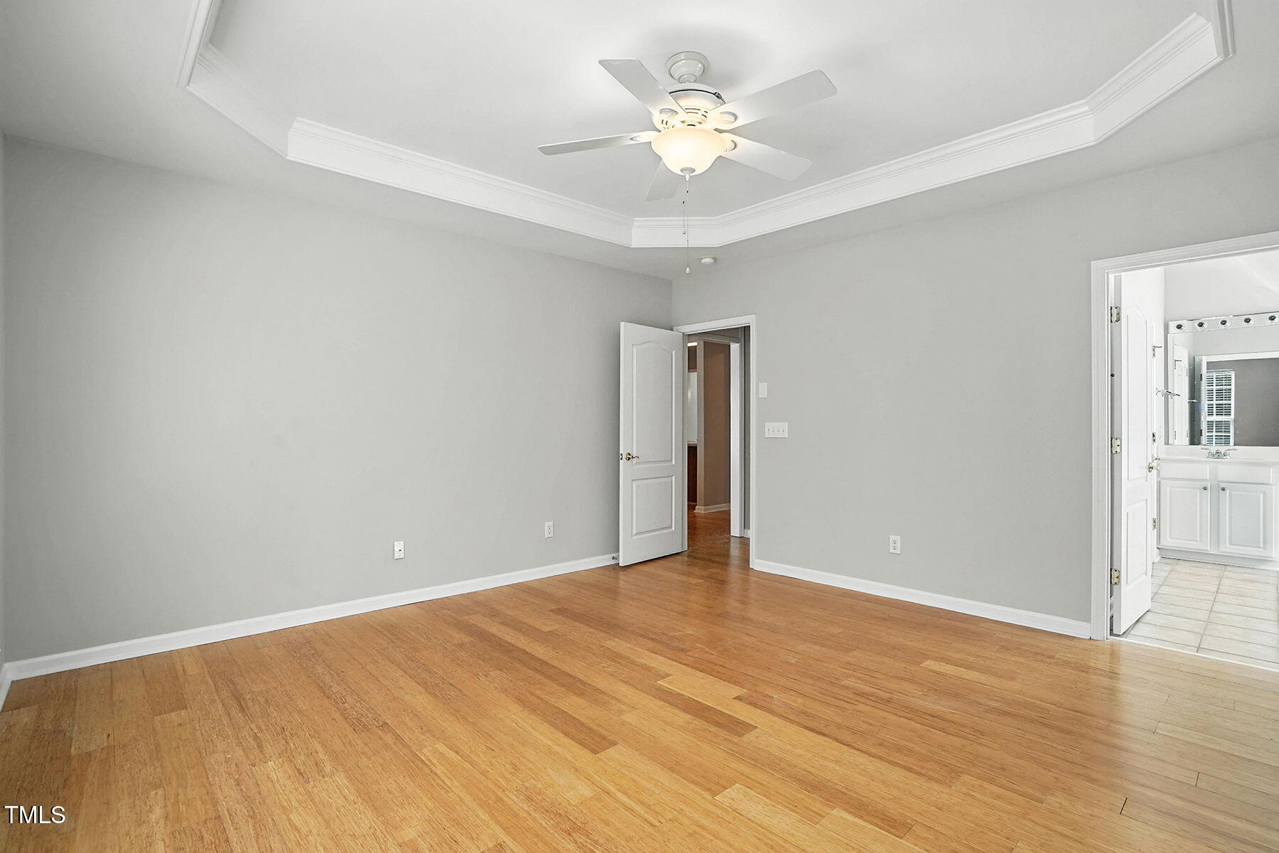 5421 Brandy Bay Road Raleigh, NC 27613 - Photo 15 of 25 Primary Bath