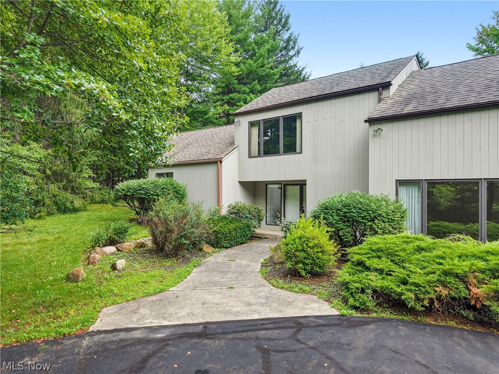 13913 County Line Road Novelty, OH 44072 - Photo 2 of 32 Gallery Image 2