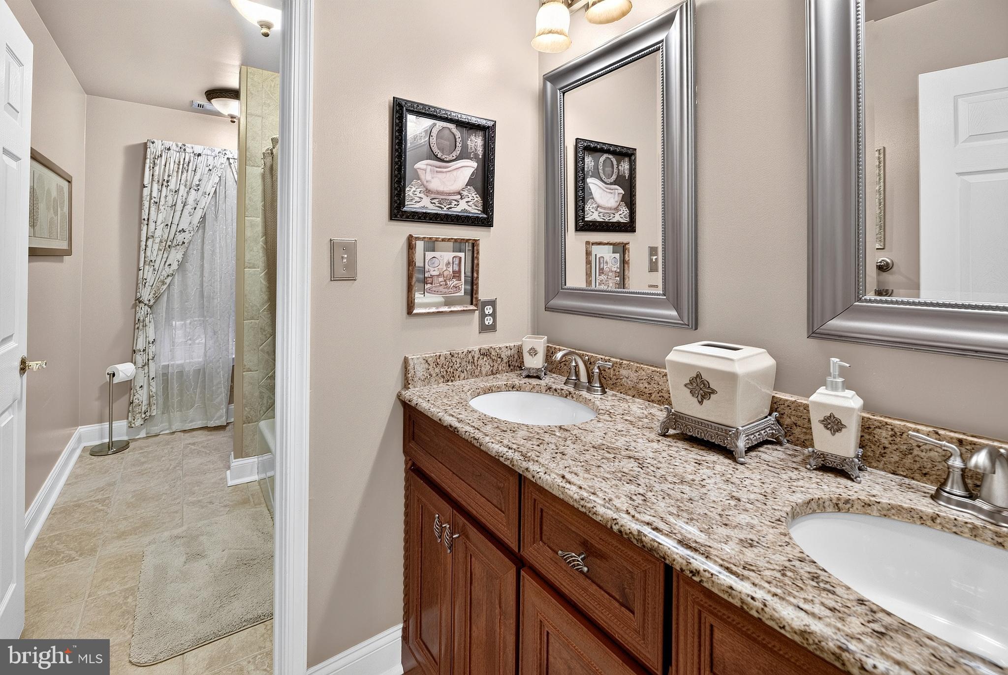 8 Oak Ridge Lane Sewell, NJ 08080 - Photo 32 of 35 Gallery Image 32