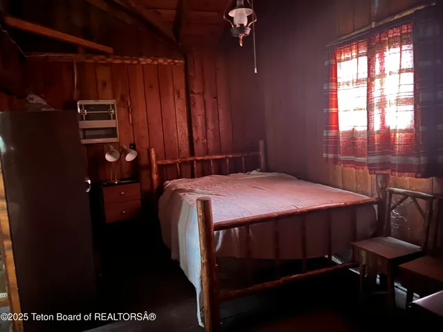 $209,900 | 136 North Lake Avenue, Pinedale, WY 82941