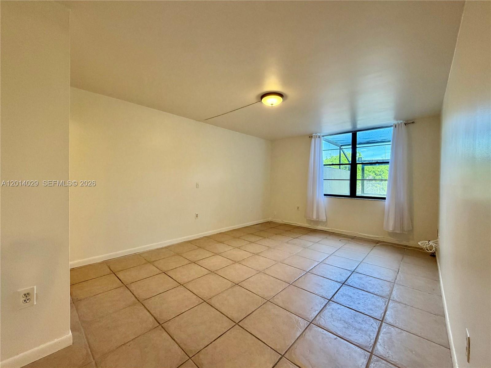 10875 Southwest 112th Avenue, Unit 115 Miami, FL 33176 - Photo 6 of 13