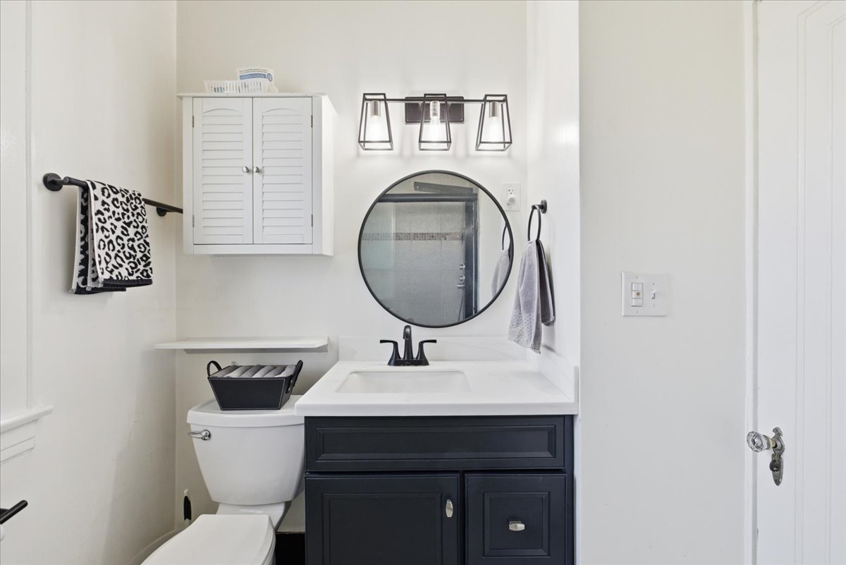 1643 Harding Road Northfield, IL 60093 - Photo 7 of 22