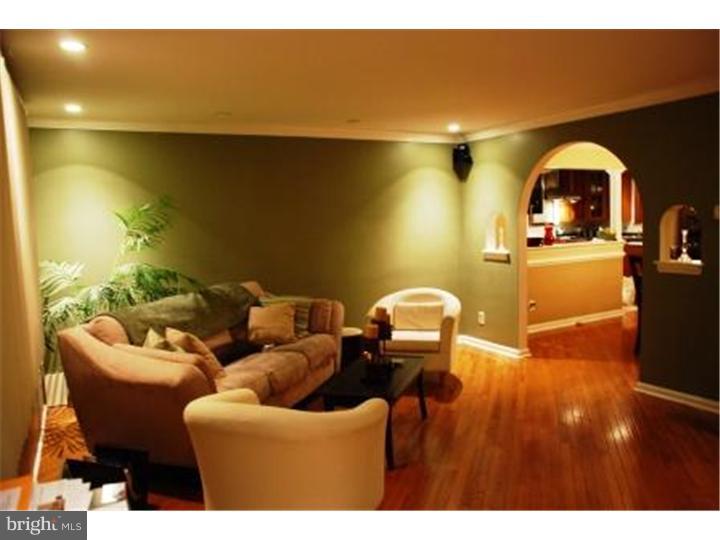 2972 Goentner Road Willow Grove, PA 19090 - Photo 4 of 22 Living Room