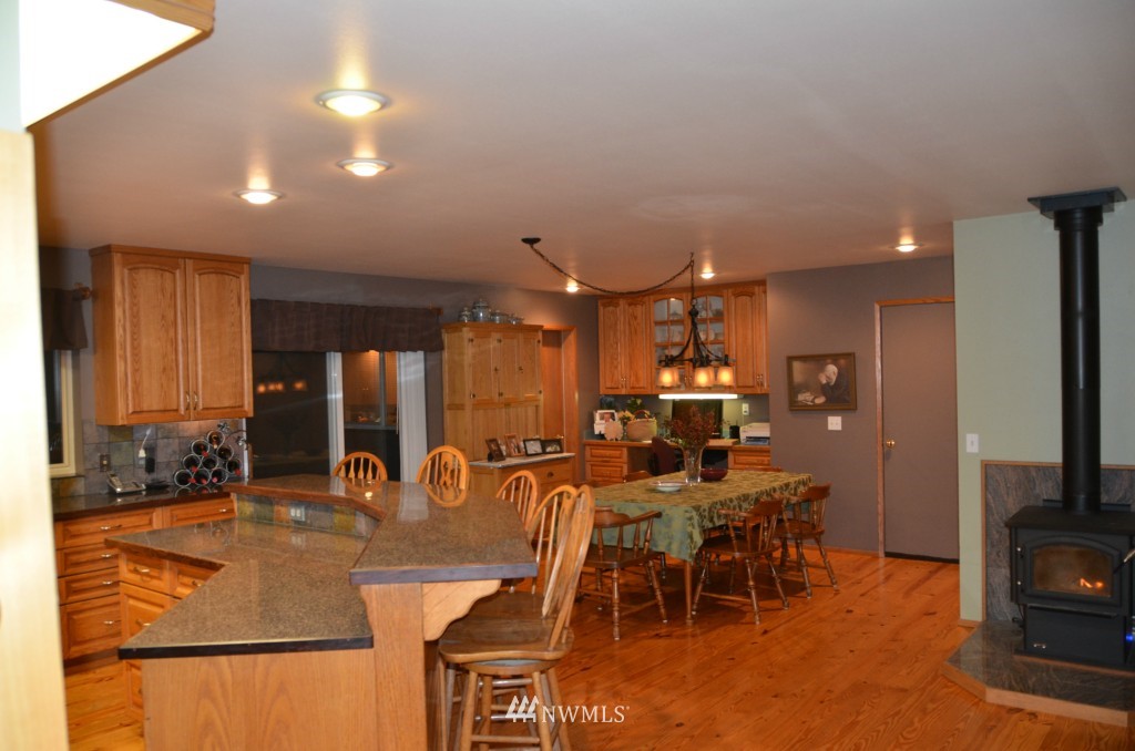 17421 Allen Road Bow, WA 98232 - Photo 8 of 22 Gallery Image 8