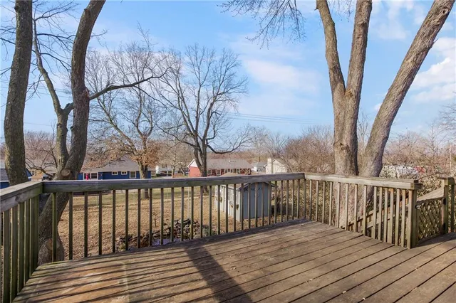 $289,000 | 504 Brookridge Drive, Harrisonville, MO 64701
