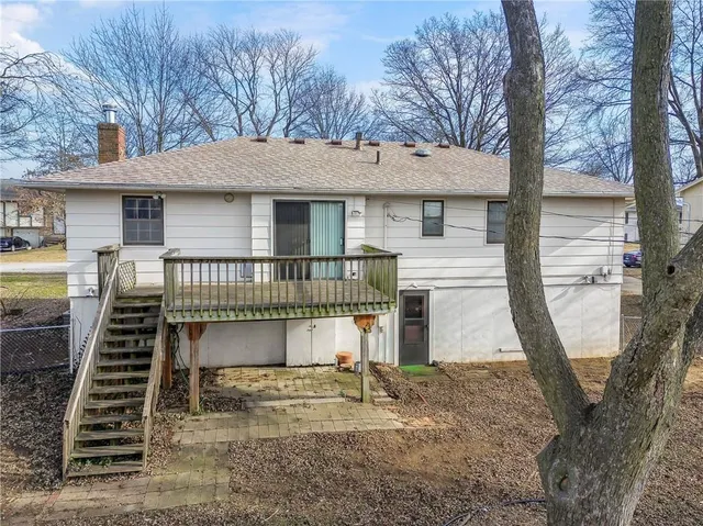 $289,000 | 504 Brookridge Drive, Harrisonville, MO 64701