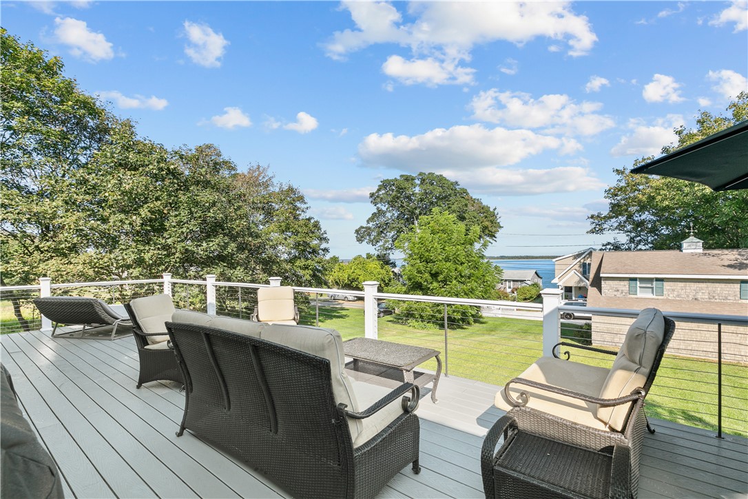 48 Therien Road Portsmouth, RI 02871 - Photo 21 of 35