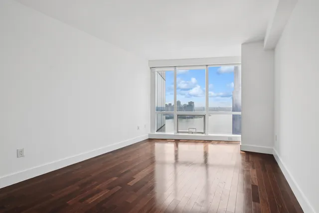 $2,590,000 | 77 Hudson Street, Unit PH 4505, Jersey City, NJ 07302