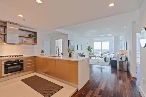 $2,499,000 | 77 Hudson Street, Unit PH 4505, Jersey City, NJ 07302