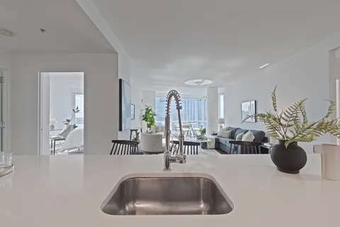 $2,499,000 | 77 Hudson Street, Unit PH 4505, Jersey City, NJ 07302
