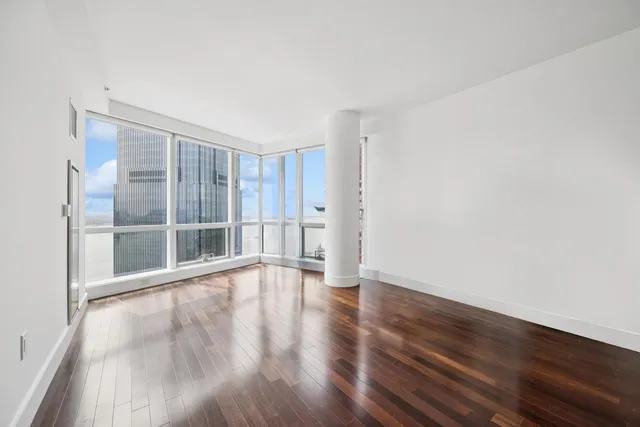 $2,590,000 | 77 Hudson Street, Unit PH 4505, Jersey City, NJ 07302