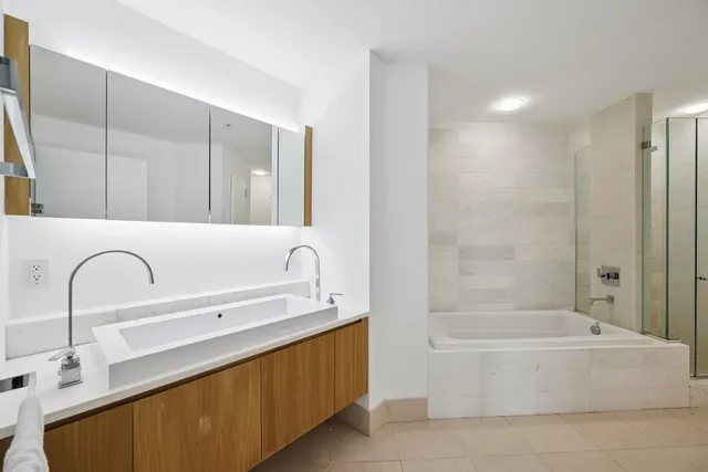 $2,590,000 | 77 Hudson Street, Unit PH 4505, Jersey City, NJ 07302