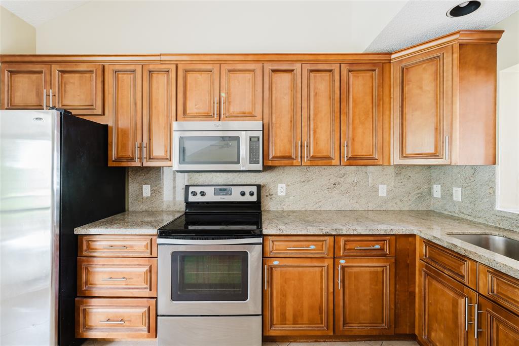 9313 Ketay Circle Boca Raton, FL 33428 - Photo 28 of 37