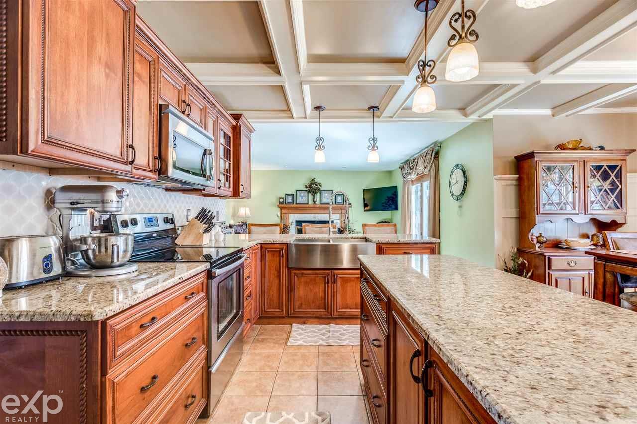 9743 Brandon Road Avoca, MI 48006 - Photo 12 of 59 50070697-11.JPG