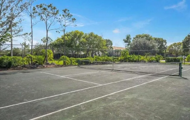 a view of a tennis court