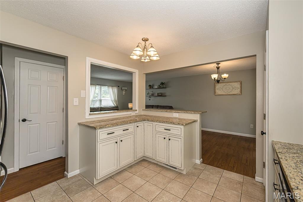 468 Talbert Court Ballwin, MO 63021 - Photo 9 of 28