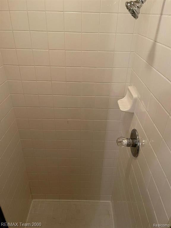 800 North Beech Daly Road Dearborn Heights, MI 48127 - Photo 23 of 26