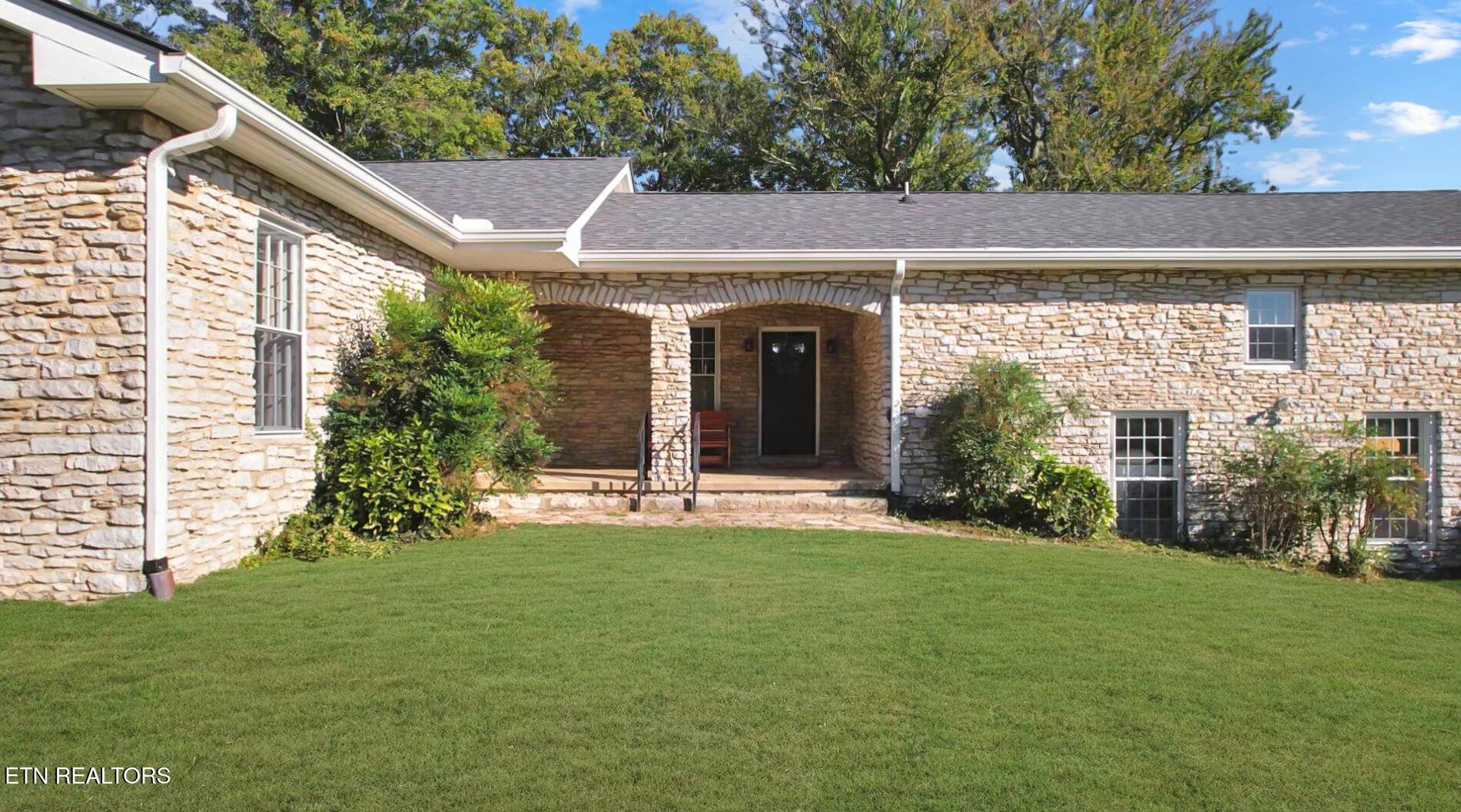 351 Country Club Road La Follette, TN 37766 - Photo 3 of 60 a view of a house with a yard and sitting area