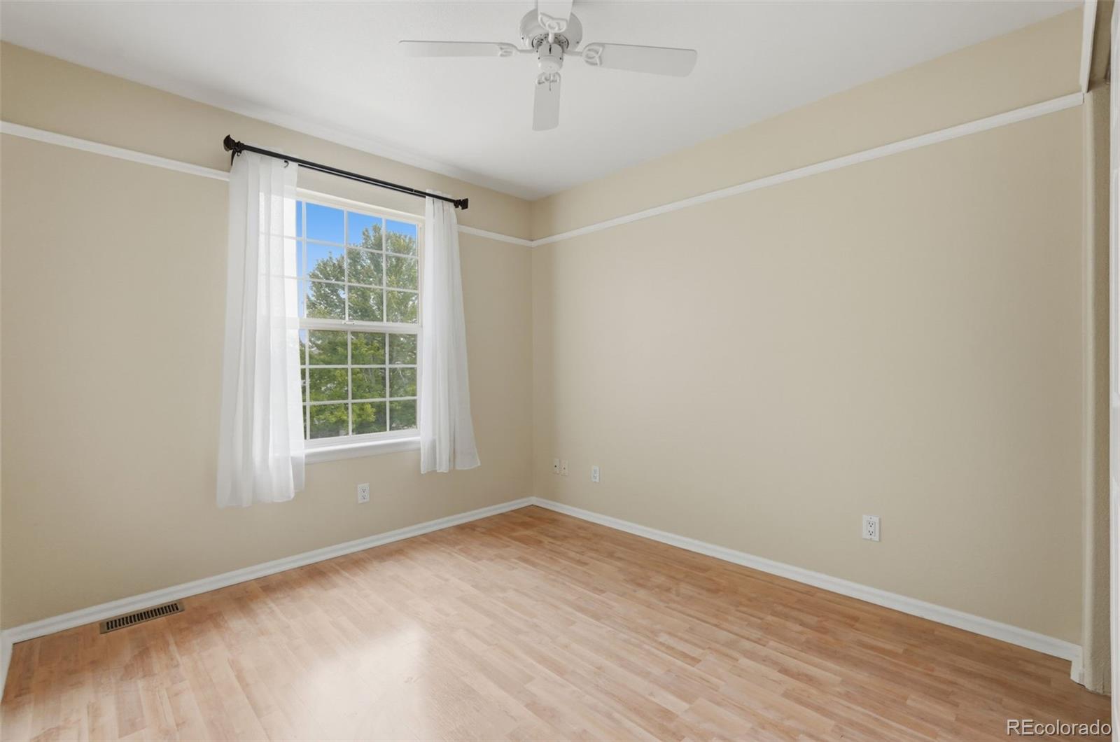 1161 Riddlewood Road Highlands Ranch, CO 80129 - Photo 20 of 39