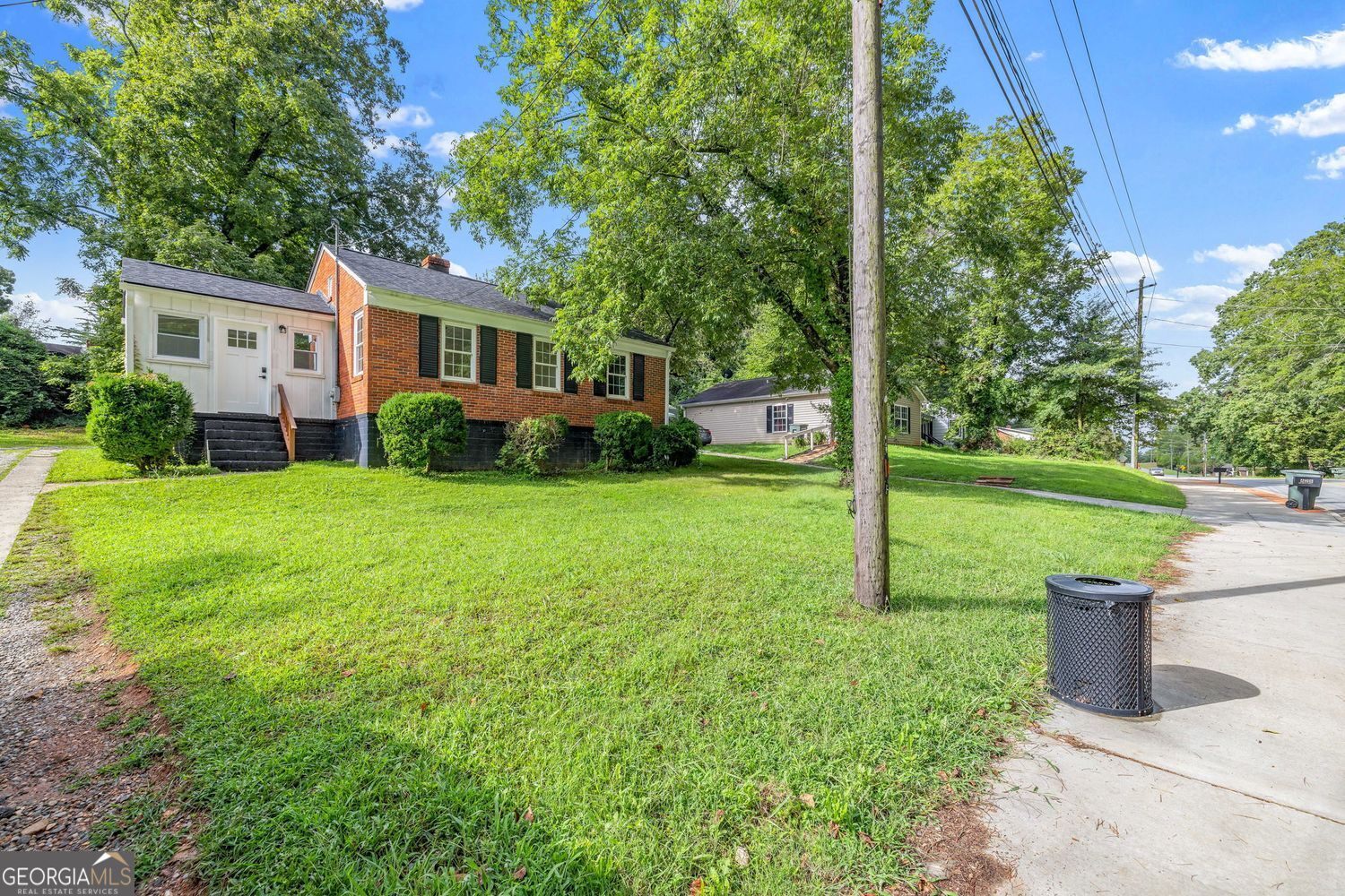 610 Level Grove Road Cornelia, GA 30531 - Photo 23 of 24 a front view of a house with garden