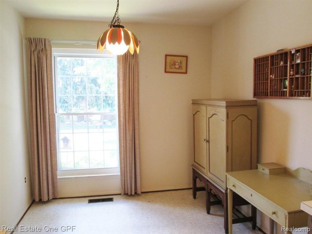 2266 Hillendale Drive, Unit 159 Rochester, MI 48309 - Photo 11 of 20 2266 Hillendale #11.JPG