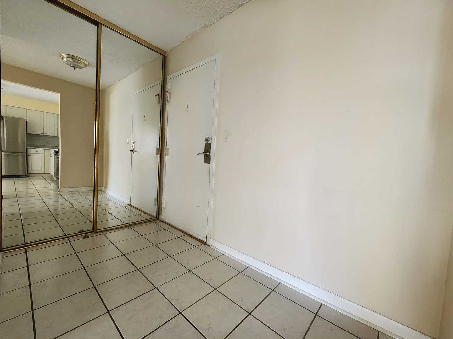 8815 West Golf Road, Unit 6B Niles, IL 60714 - Photo 6 of 31 Gallery Image 6