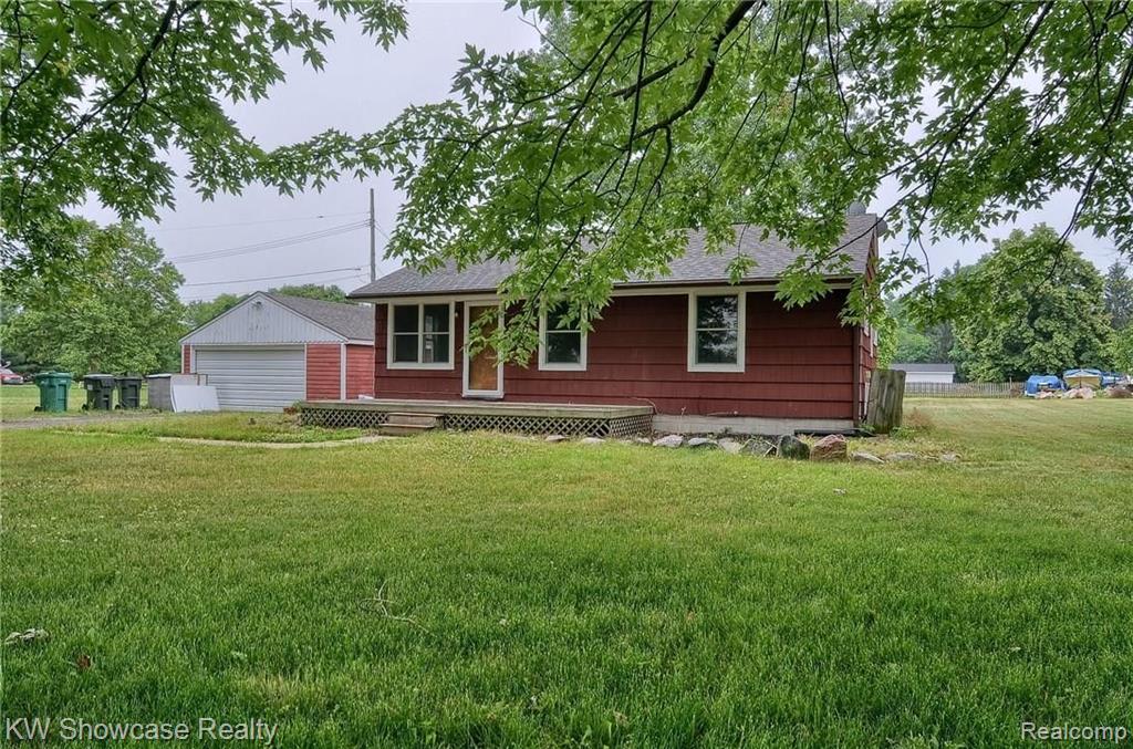 1630 School Road Rochester Hills, MI 48307 - Photo 2 of 26