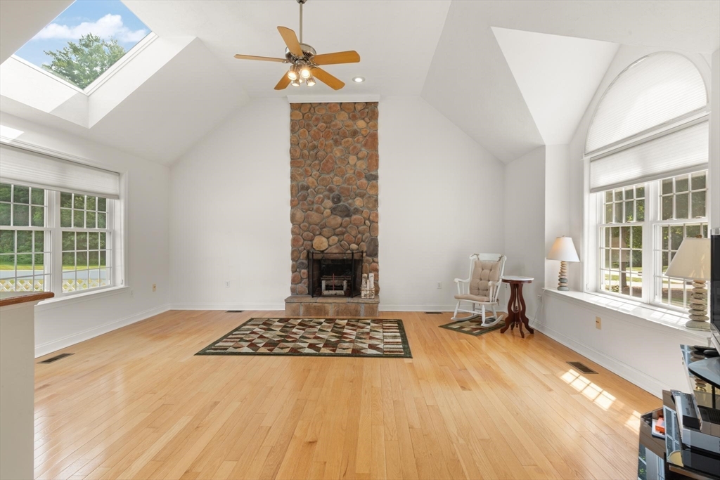29 Hadley Road Pepperell, MA 01463 - Photo 9 of 38 Gallery Image 9