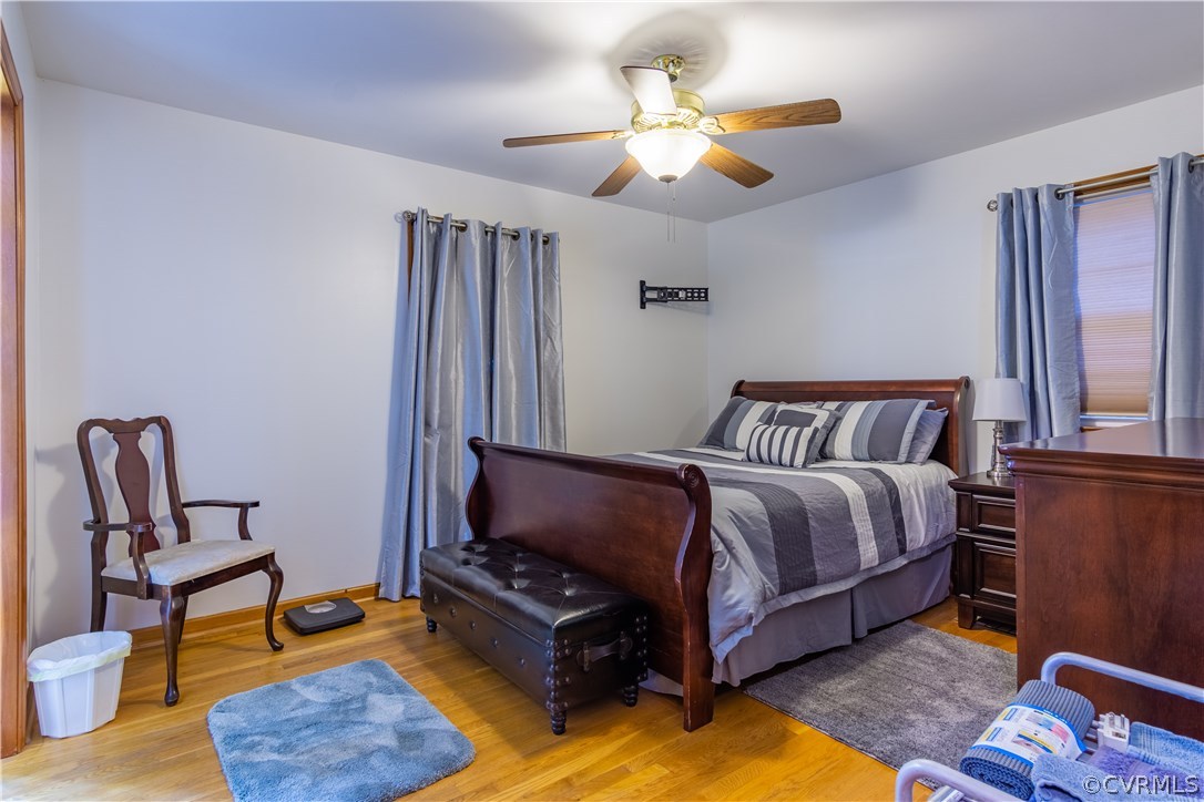 1204 Hatteras Road Sandston, VA 23150 - Photo 20 of 27 Master bedroom.