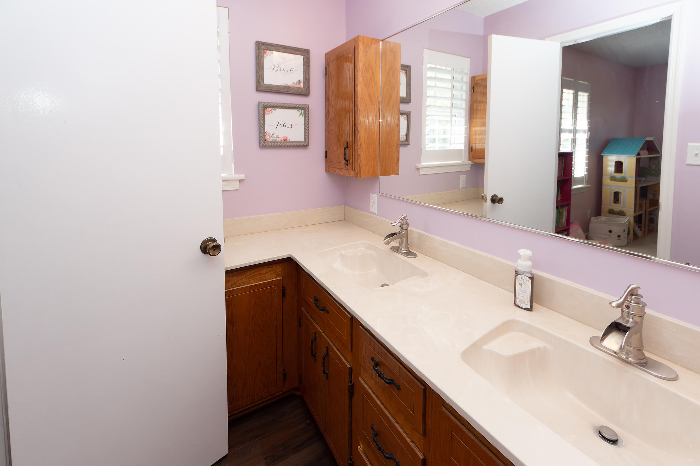 1718 Wilson Road Moncks Corner, SC 29461 - Photo 28 of 47 032122 009 guest bath