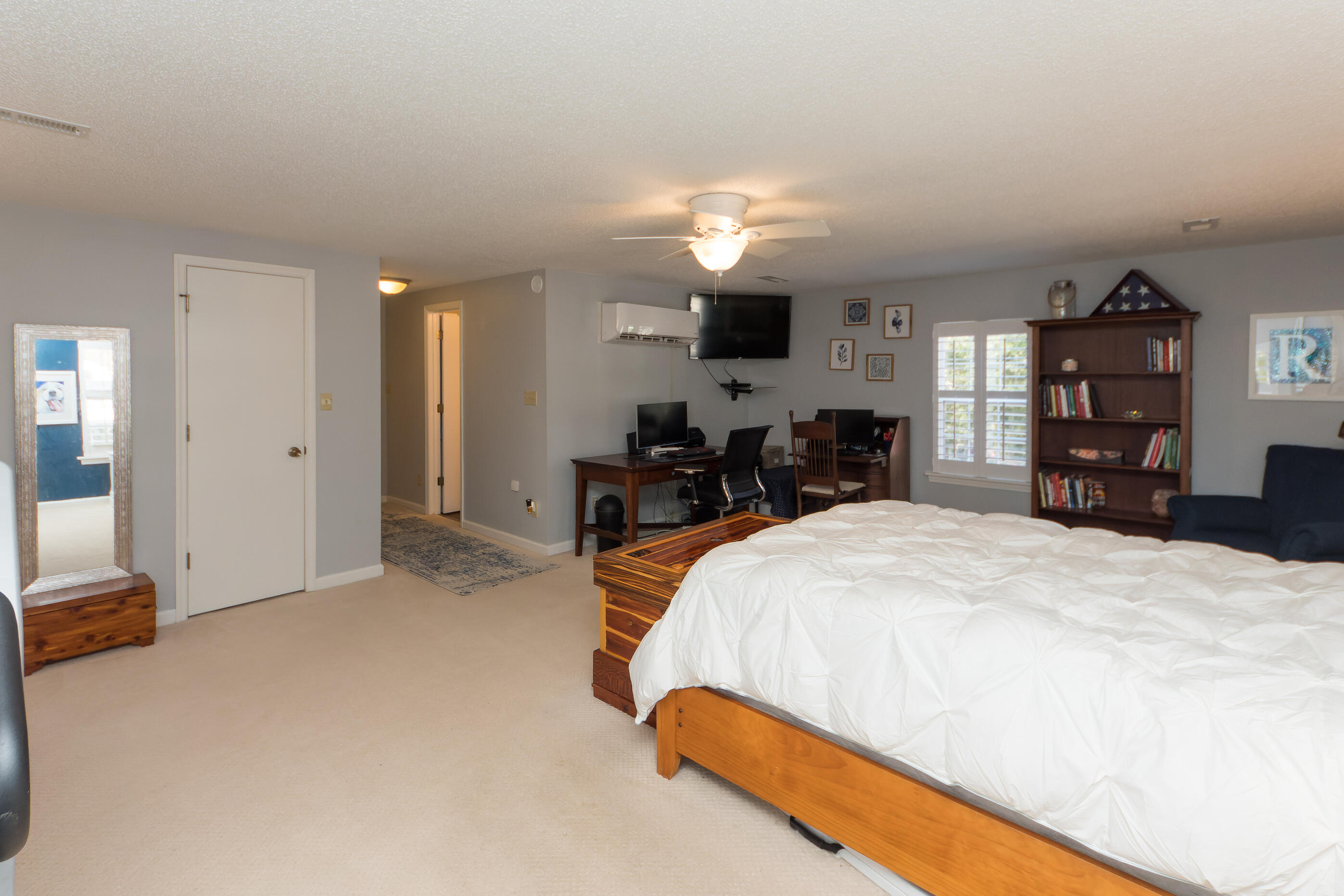 1718 Wilson Road Moncks Corner, SC 29461 - Photo 36 of 47 032122 033 Owners suite