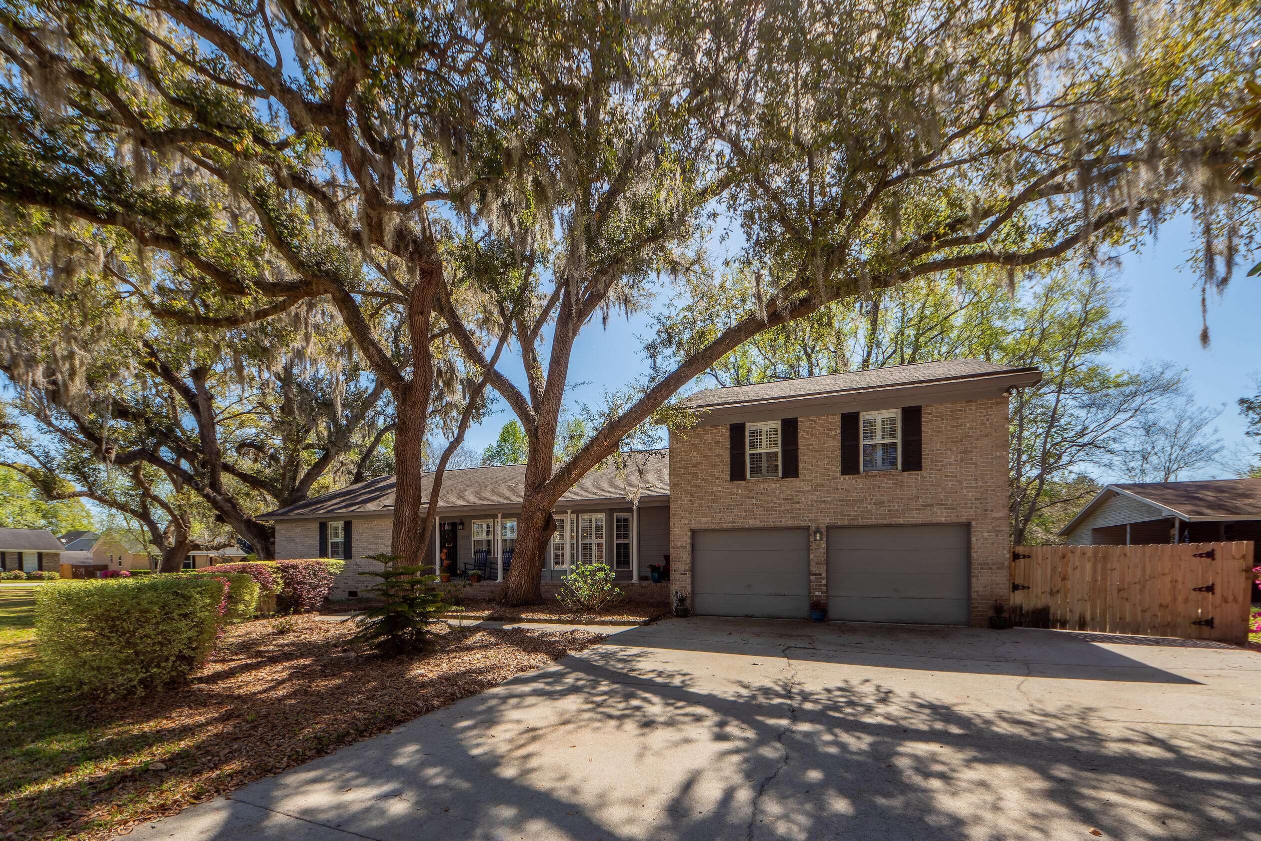 1718 Wilson Road Moncks Corner, SC 29461 - Photo 46 of 47 032122 045 font of house