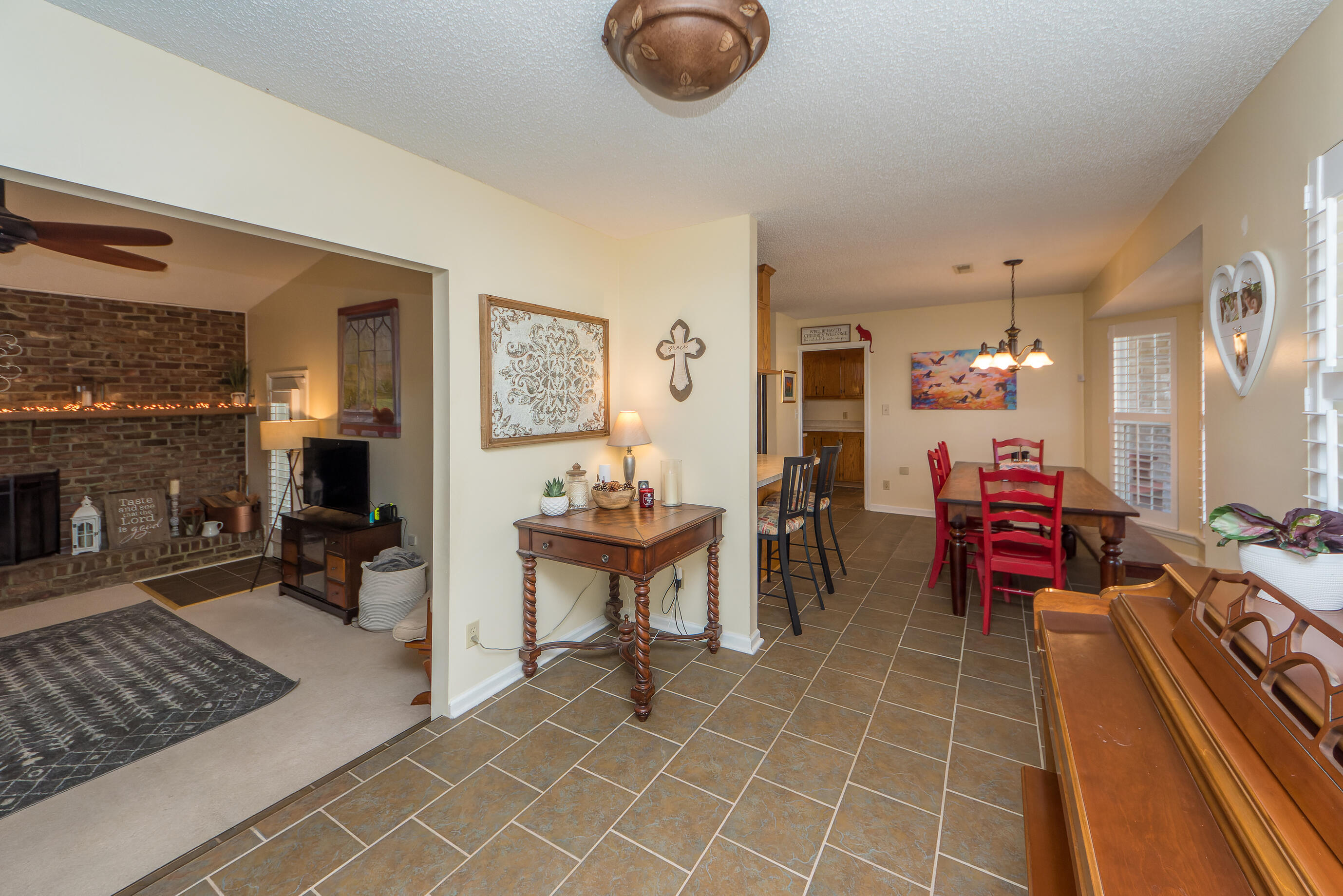 1718 Wilson Road Moncks Corner, SC 29461 - Photo 6 of 47 032122 026 Entry Way